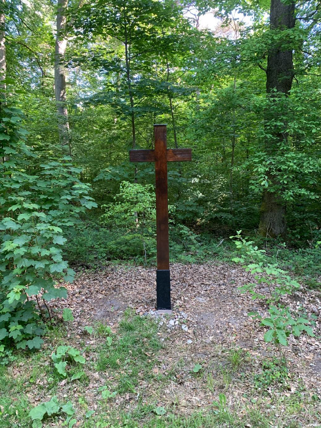 das Kreuz ist renoviert, aber wo die Pieta